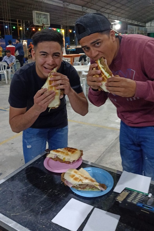 Tucumán Celebra La 1° Fiesta Nacional Del Sánguche De Milanesa